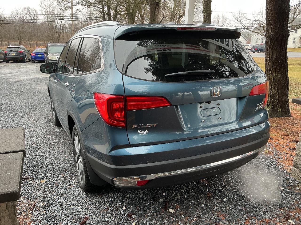 Honda Pilot Touring AWD 2018