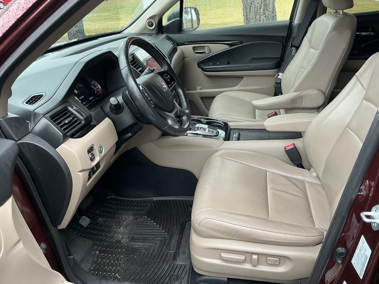 Honda Pilot Touring 8-Passenger AWD 2021