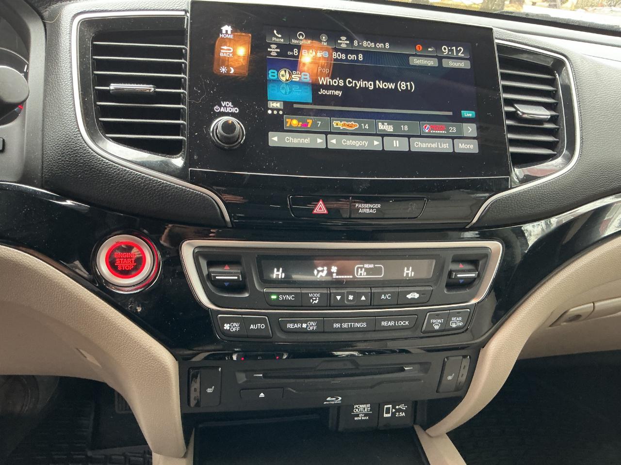 Honda Pilot Touring 8-Passenger AWD 2021