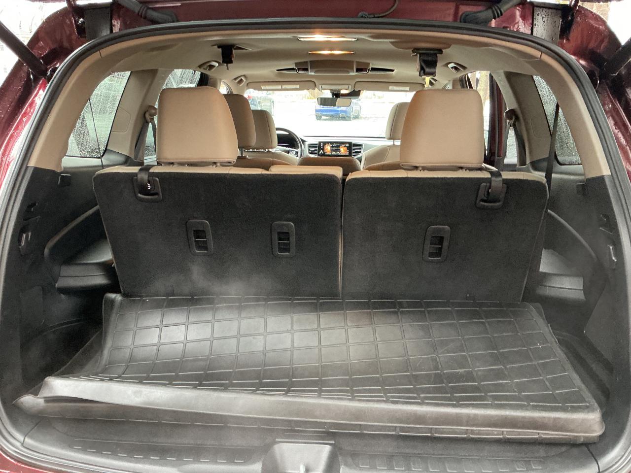 Honda Pilot Touring 8-Passenger AWD 2021