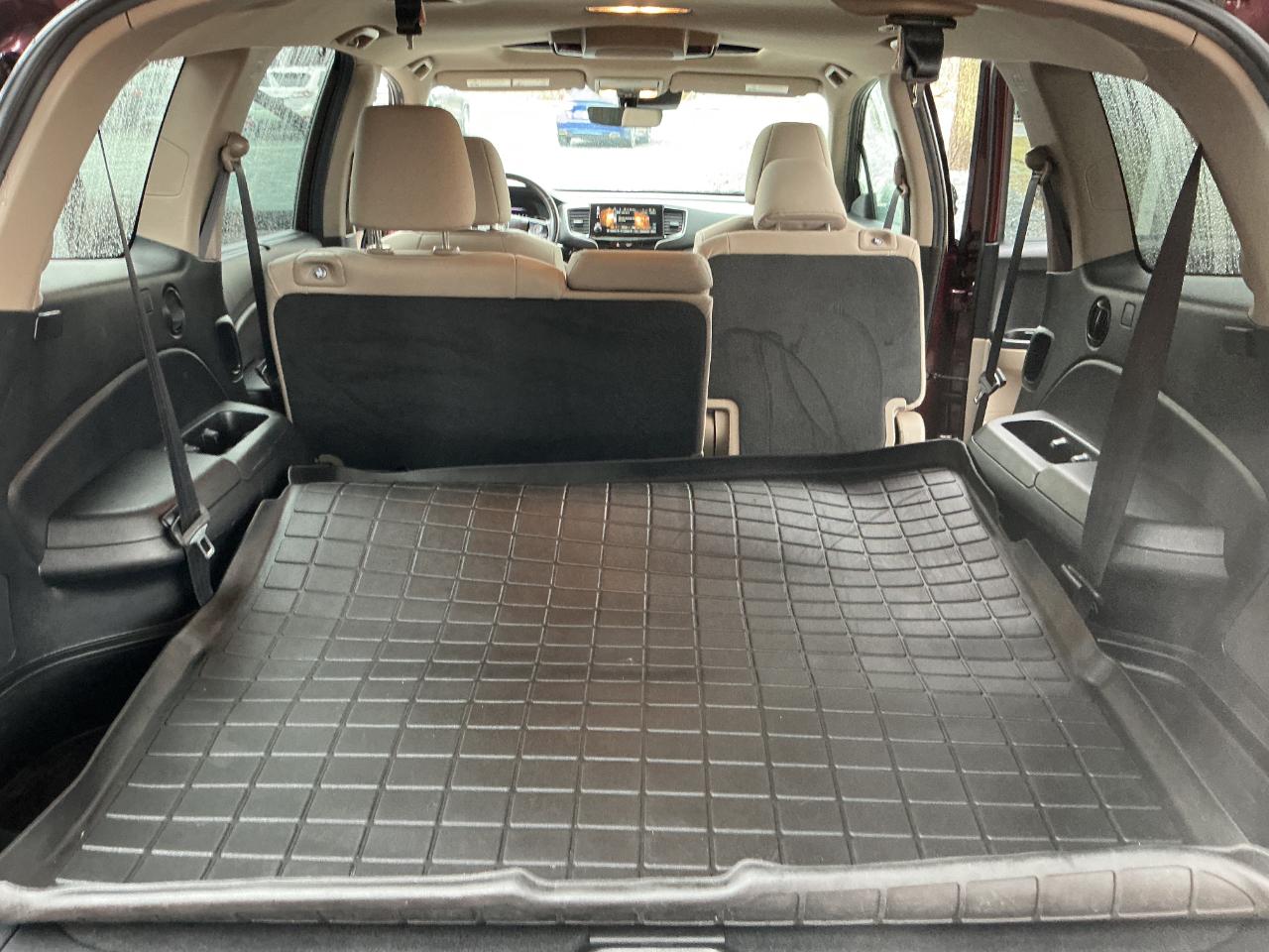 Honda Pilot Touring 8-Passenger AWD 2021