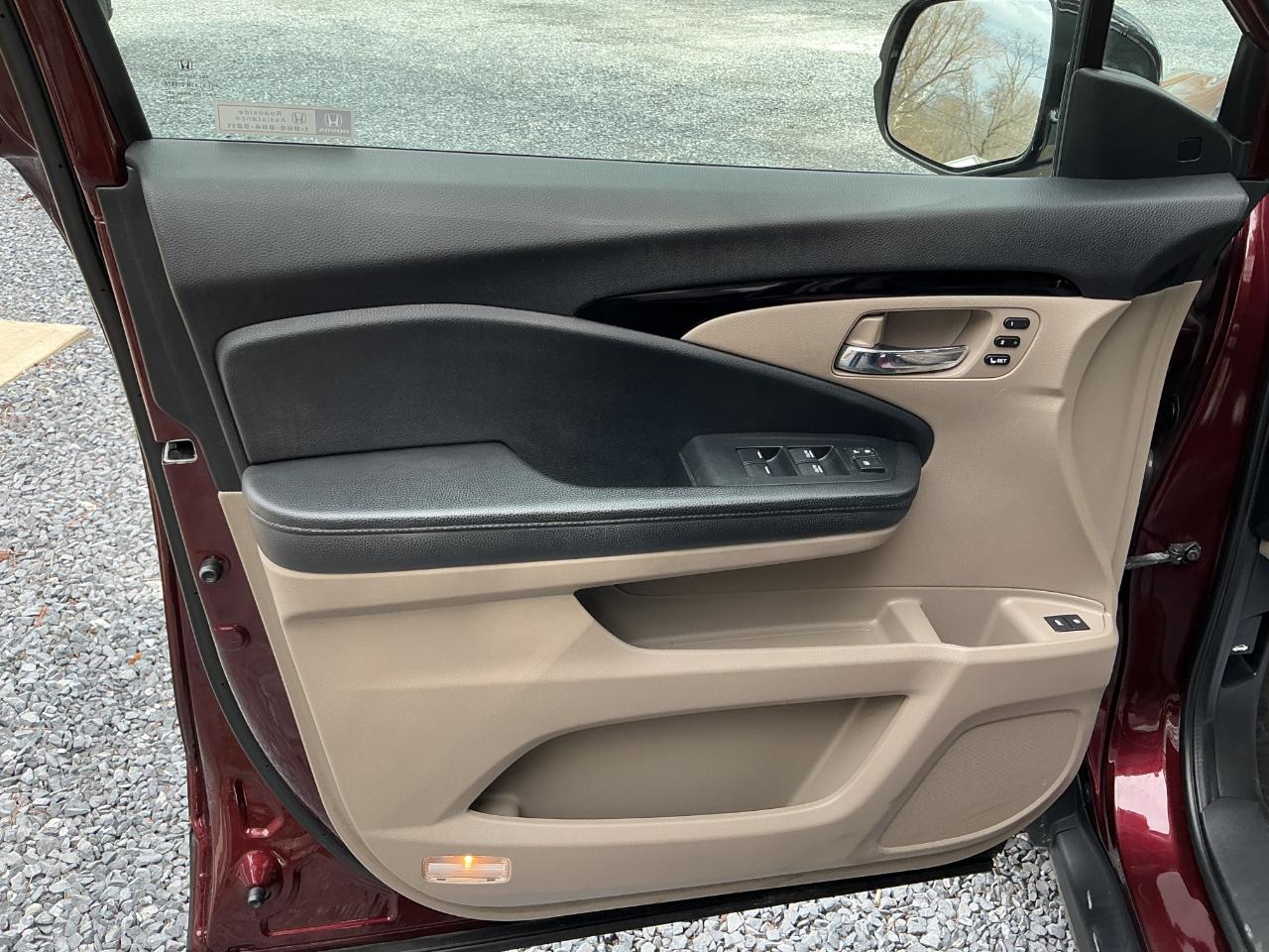 Honda Pilot Touring 8-Passenger AWD 2021