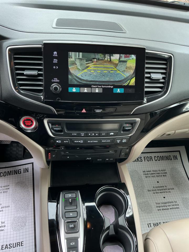 Honda Pilot Touring 8-Passenger AWD 2021