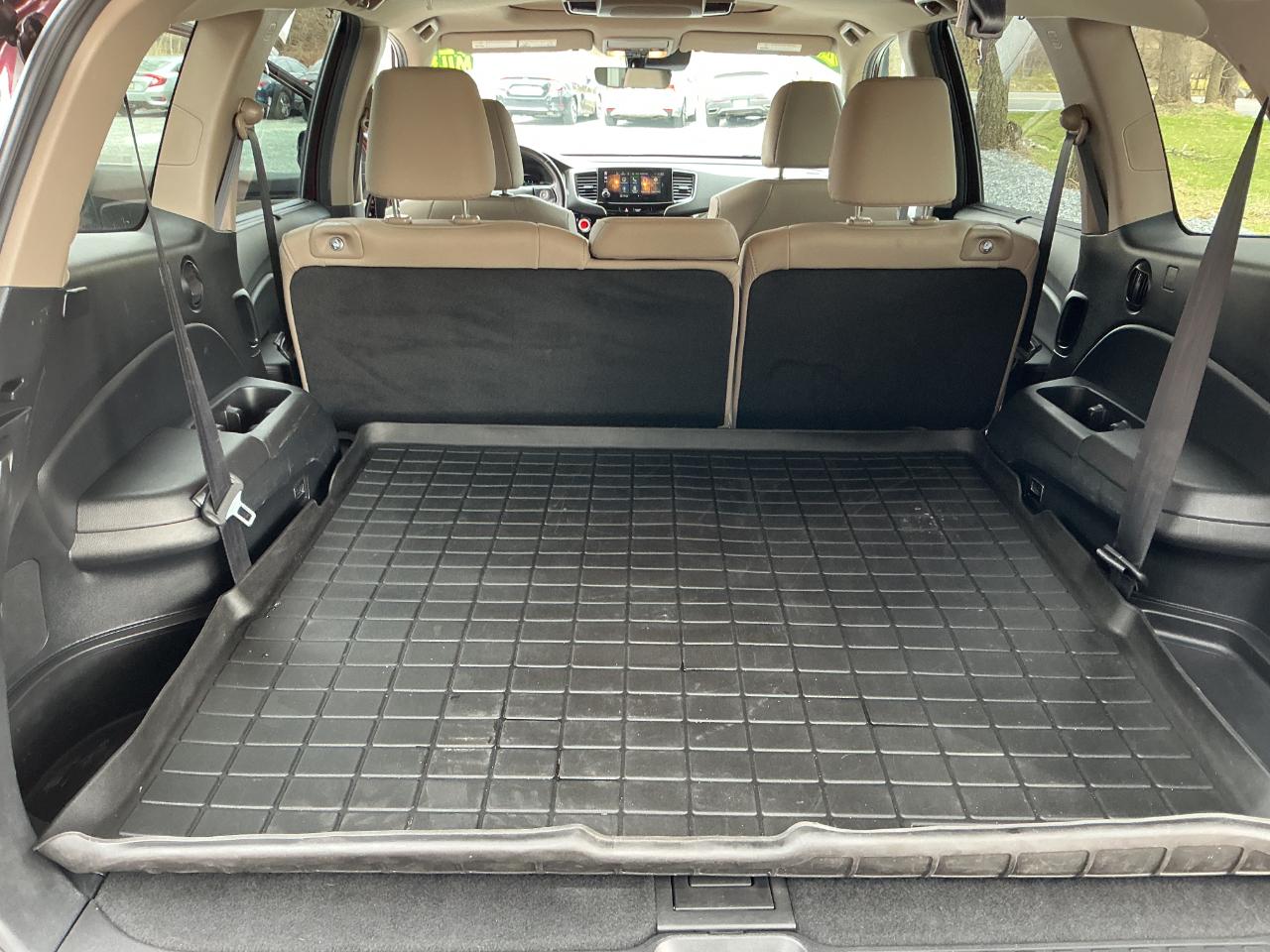 Honda Pilot Touring 8-Passenger AWD 2021