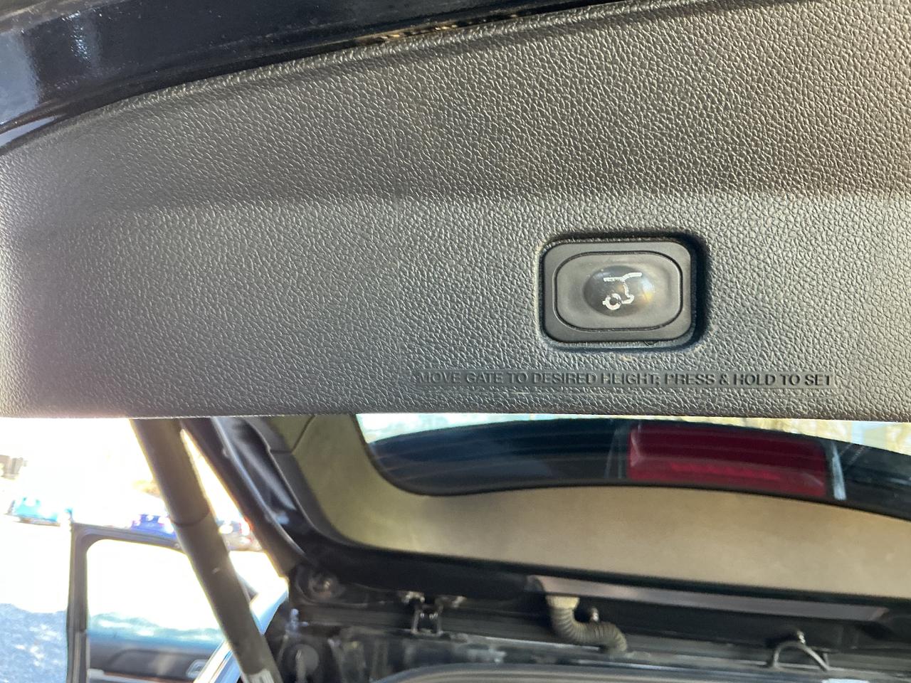 Ford Explorer Limited 4WD 2018