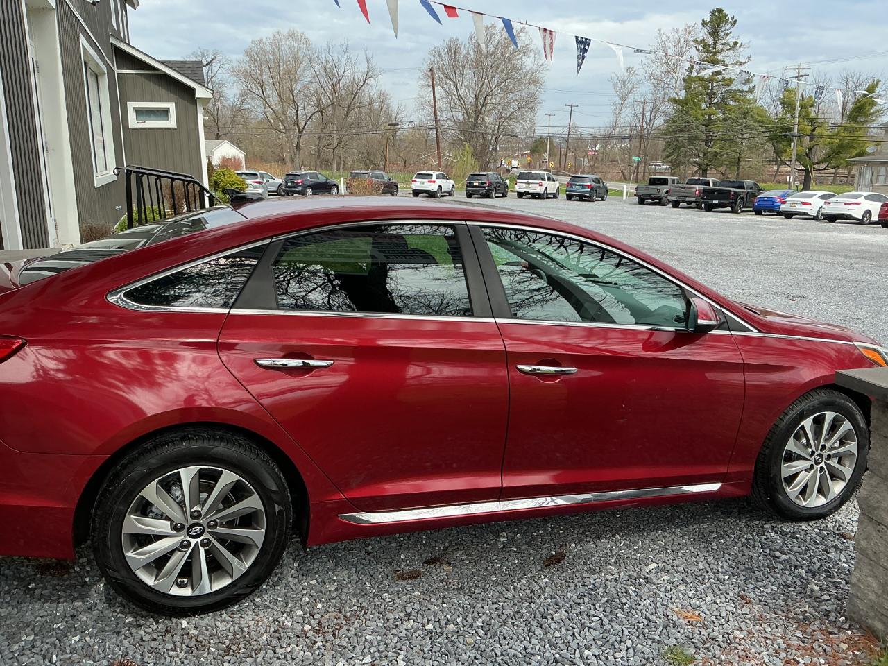 Hyundai Sonata 4dr Sdn 2.4L Sport PZEV 2016