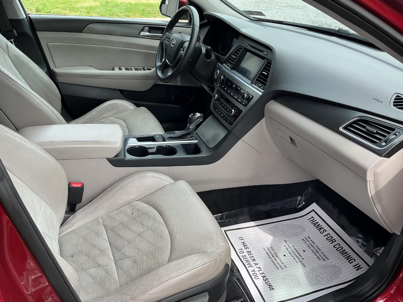 Hyundai Sonata 4dr Sdn 2.4L Sport PZEV 2016