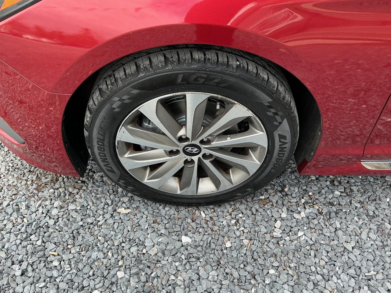 Hyundai Sonata 4dr Sdn 2.4L Sport PZEV 2016