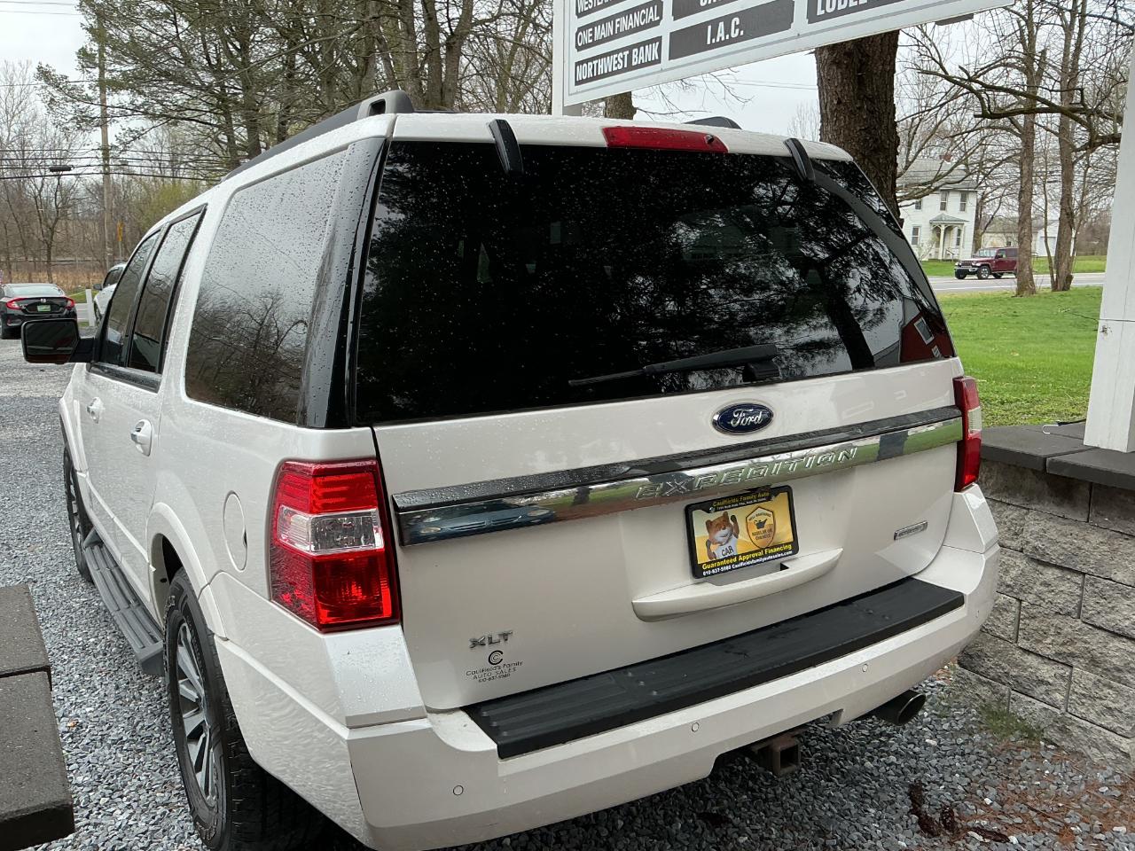 Ford Expedition XLT 4WD 2017