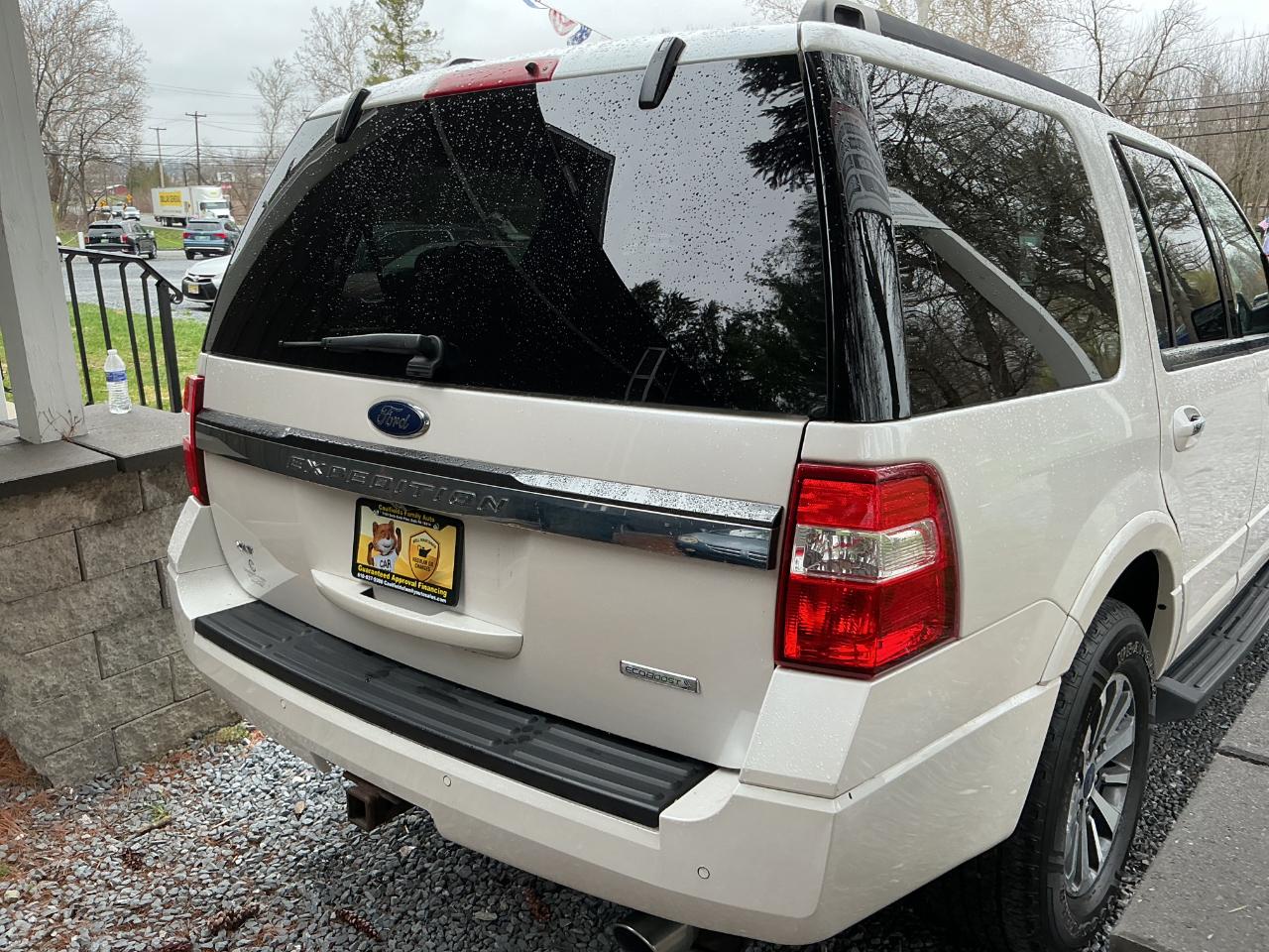 Ford Expedition XLT 4WD 2017