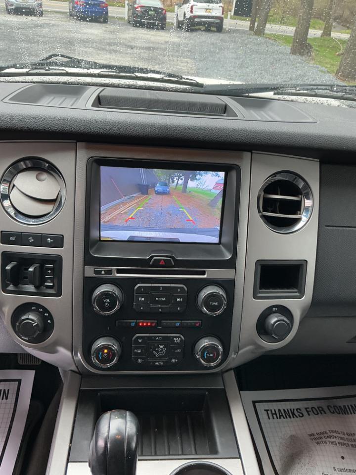 Ford Expedition XLT 4WD 2017