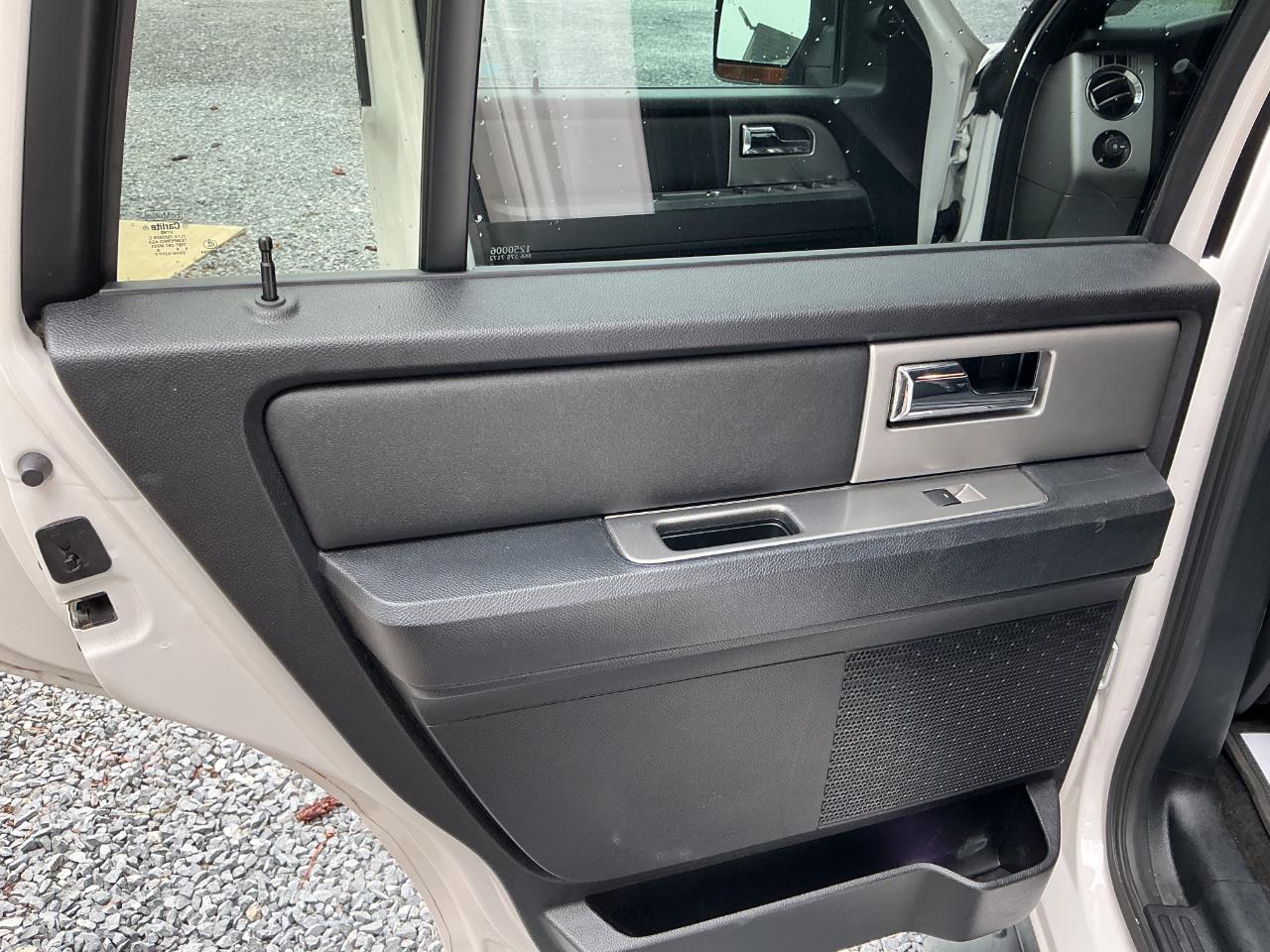 Ford Expedition XLT 4WD 2017