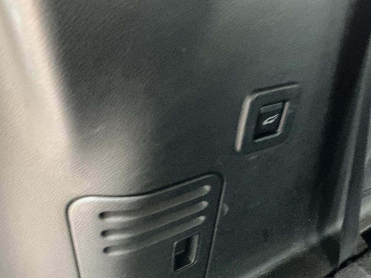 Ford Expedition XLT 4WD 2017