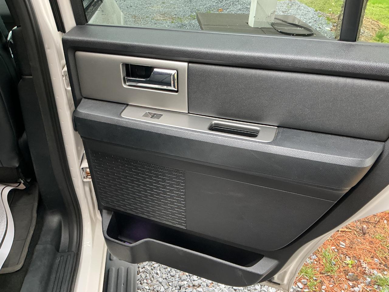 Ford Expedition XLT 4WD 2017