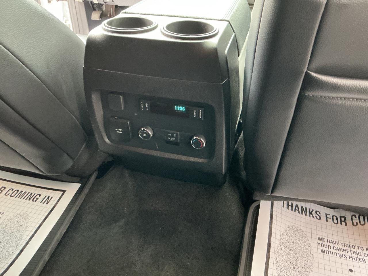 Ford Expedition XLT 4WD 2017