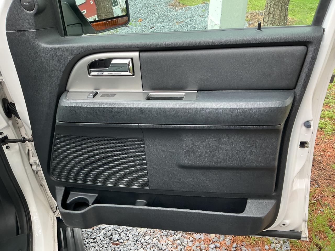 Ford Expedition XLT 4WD 2017