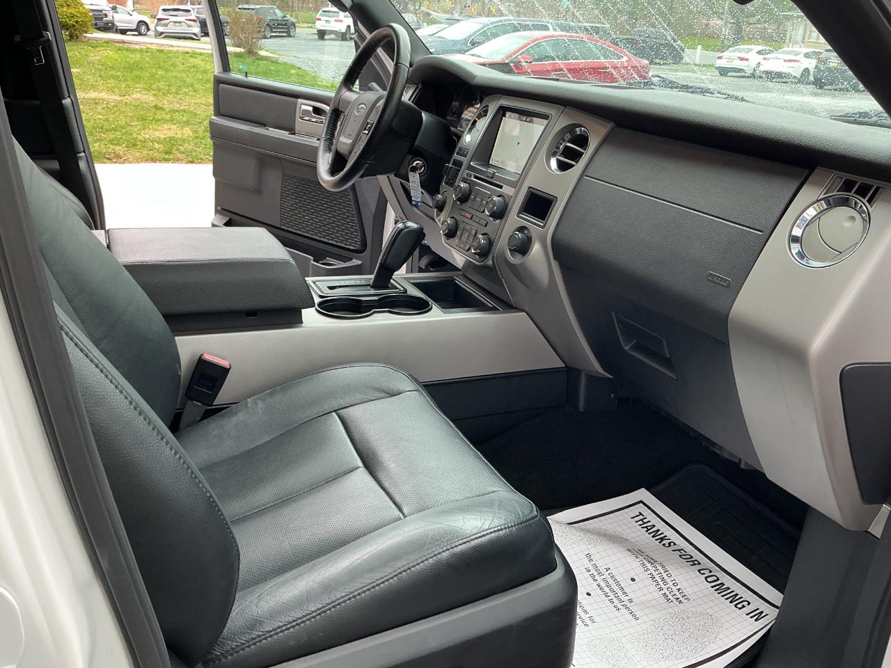 Ford Expedition XLT 4WD 2017