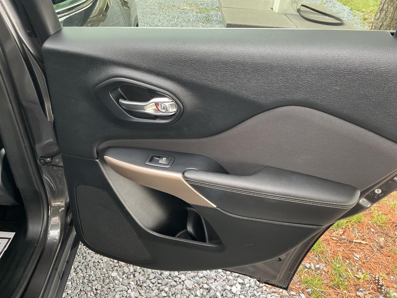 Jeep Cherokee Latitude 4x4 2017