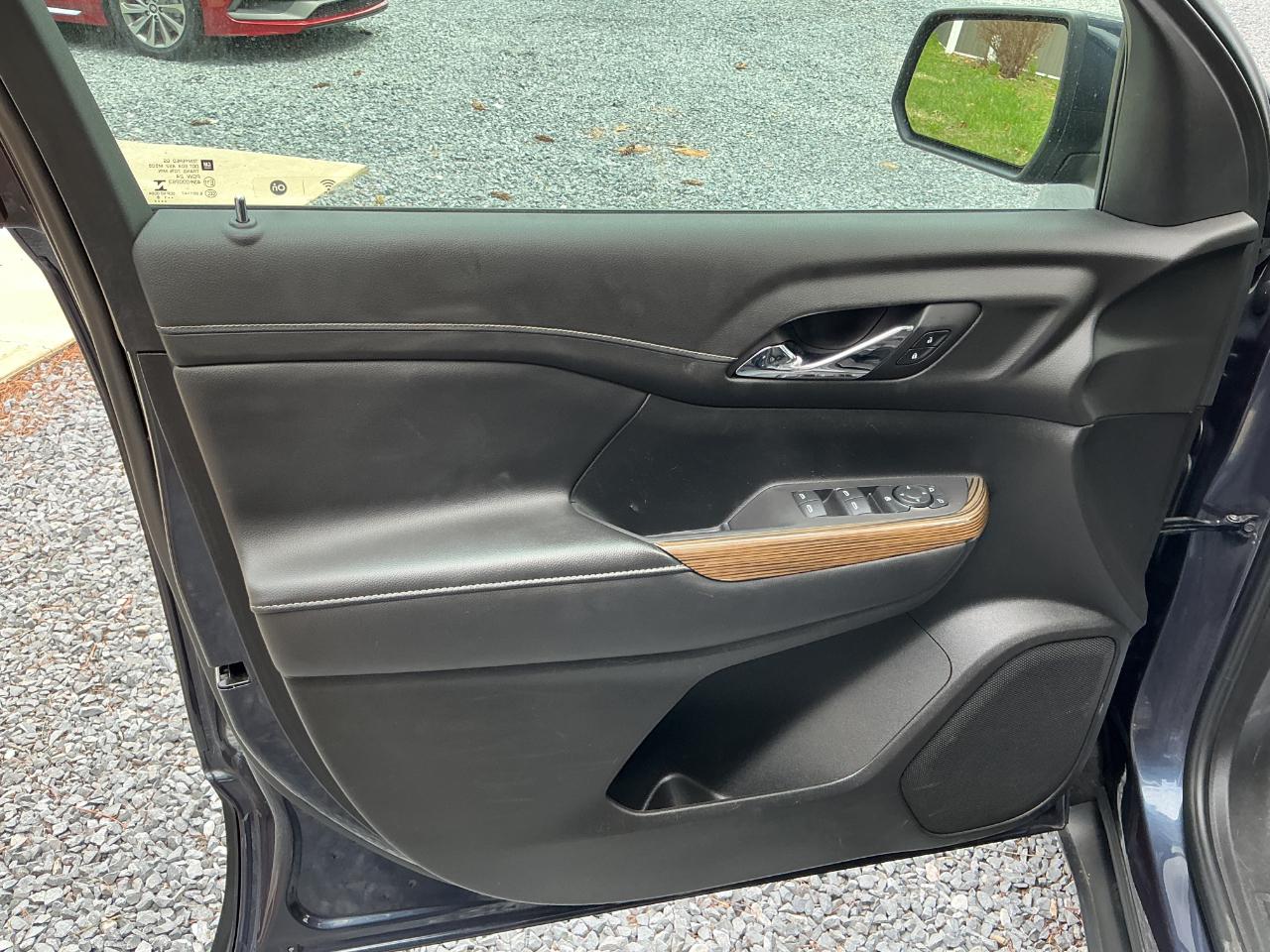 GMC Acadia AWD 4dr SLE w/SLE-1 2019