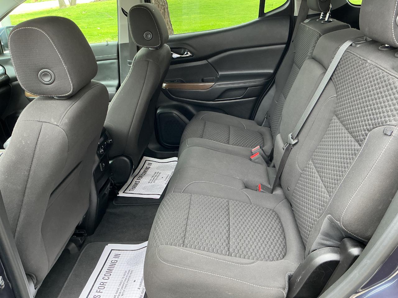 GMC Acadia AWD 4dr SLE w/SLE-1 2019