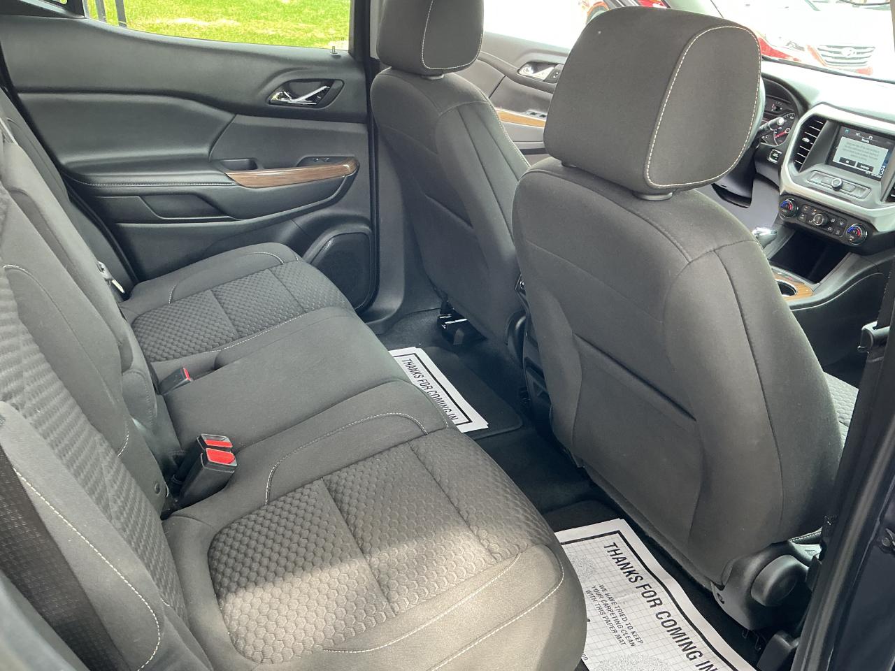 GMC Acadia AWD 4dr SLE w/SLE-1 2019