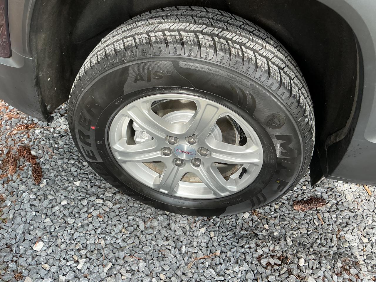 GMC Acadia AWD 4dr SLE w/SLE-1 2019