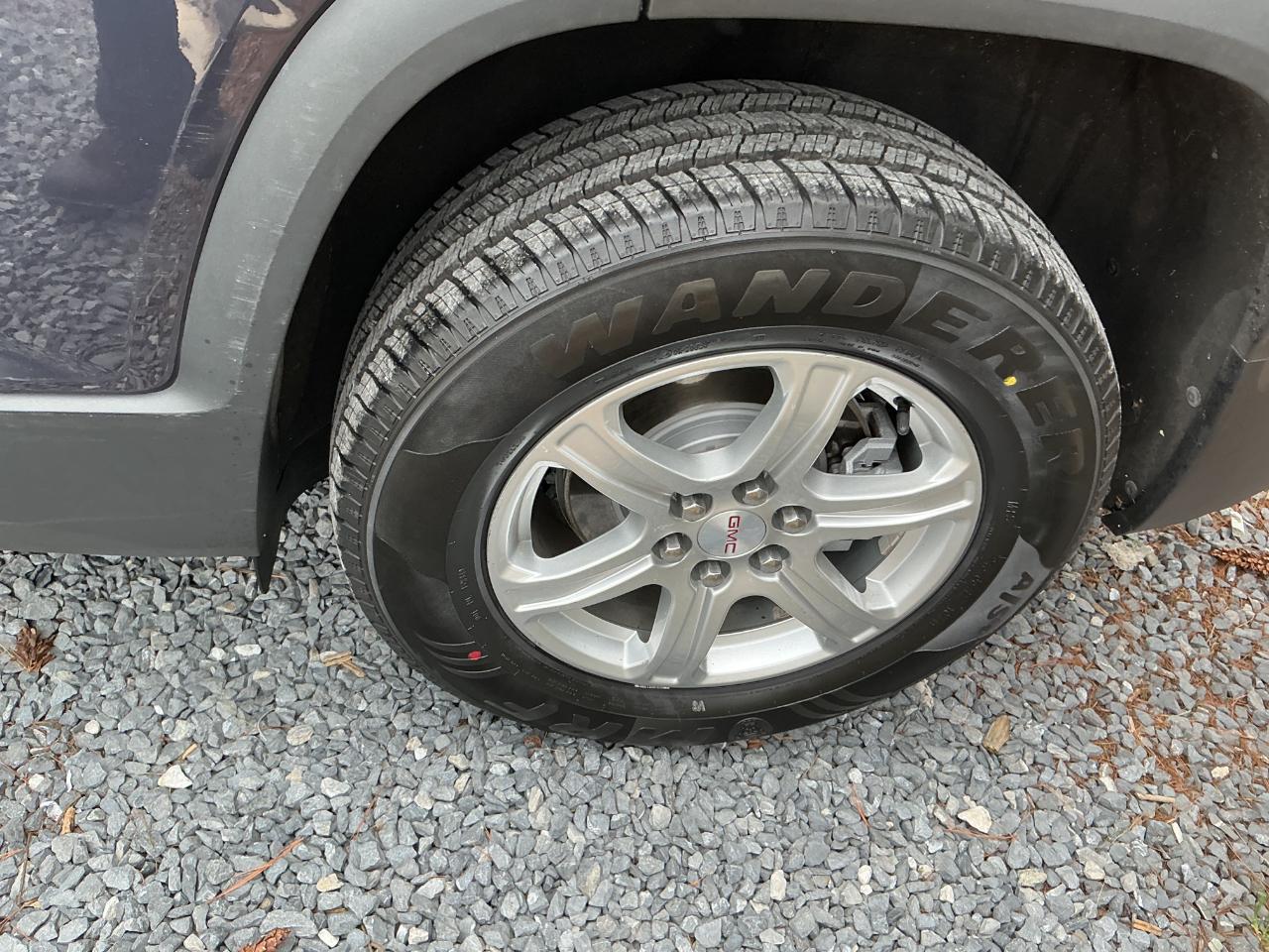 GMC Acadia AWD 4dr SLE w/SLE-1 2019