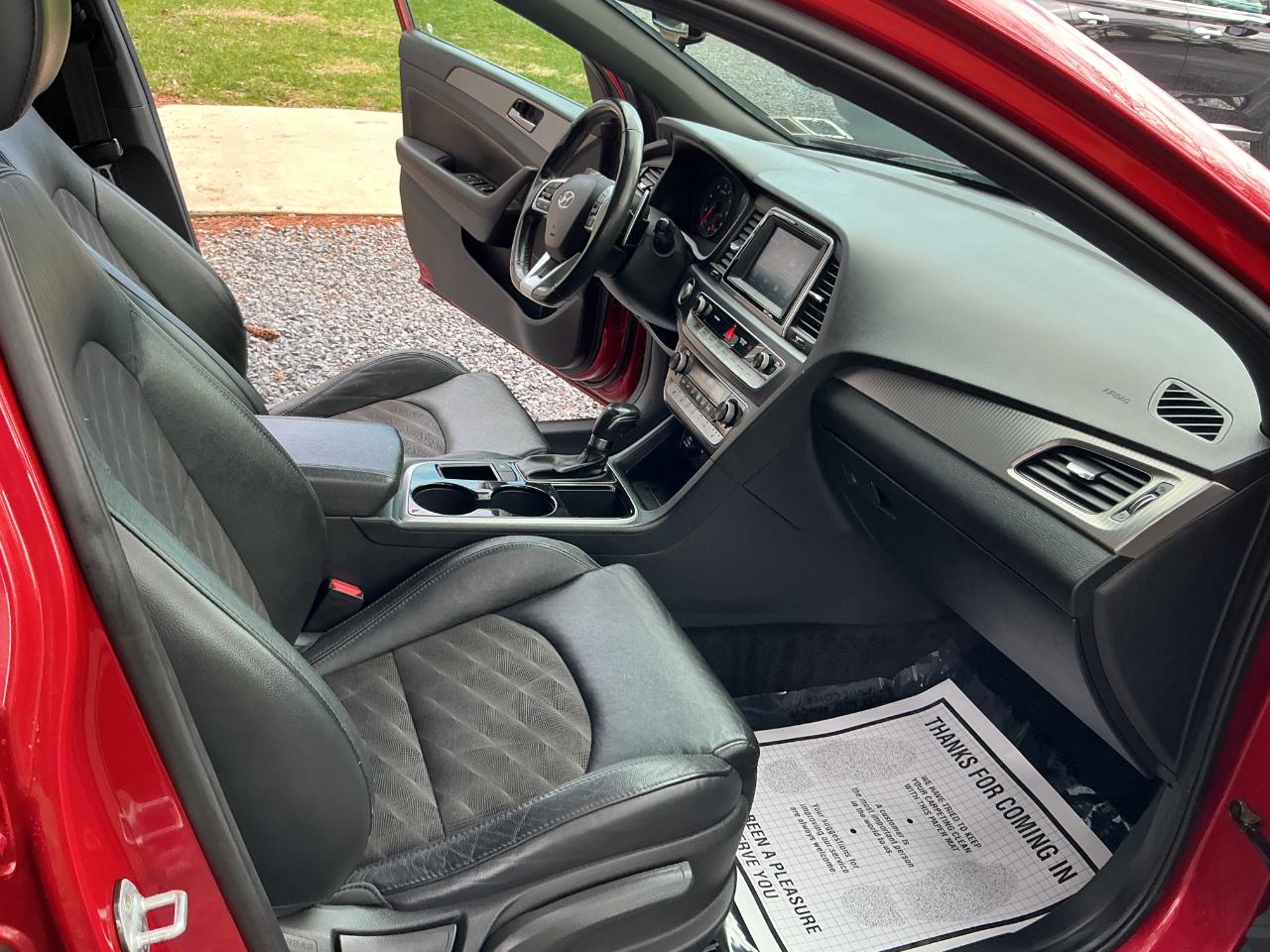 Hyundai Sonata Sport 2.4L 2019