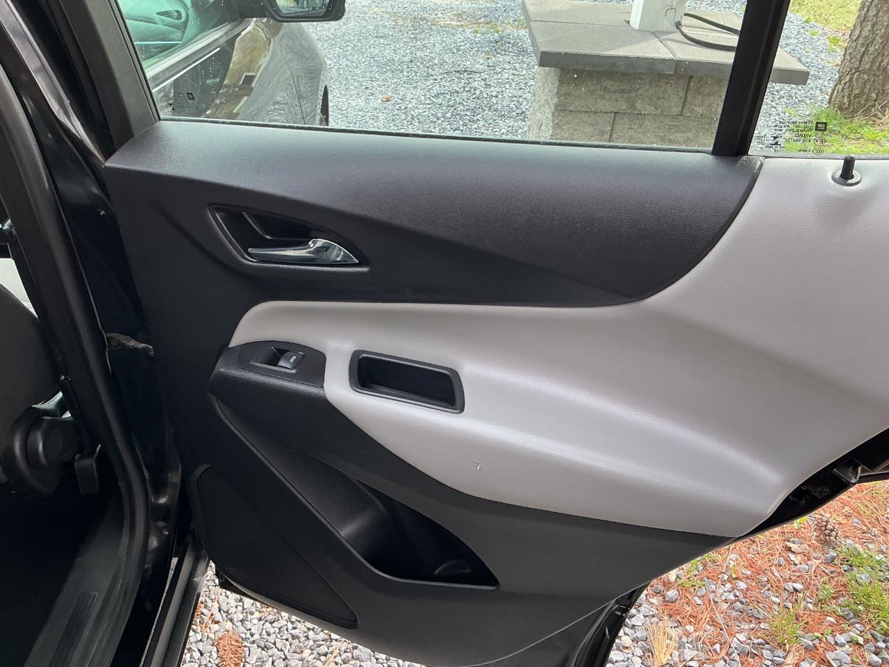 Chevrolet Equinox FWD 4dr LS w/1LS 2020