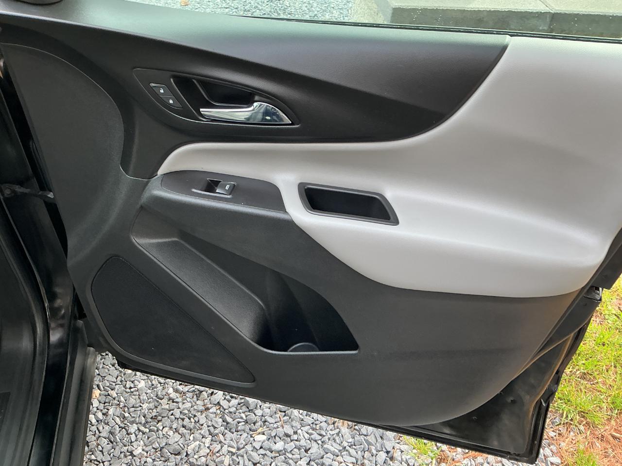 Chevrolet Equinox FWD 4dr LS w/1LS 2020