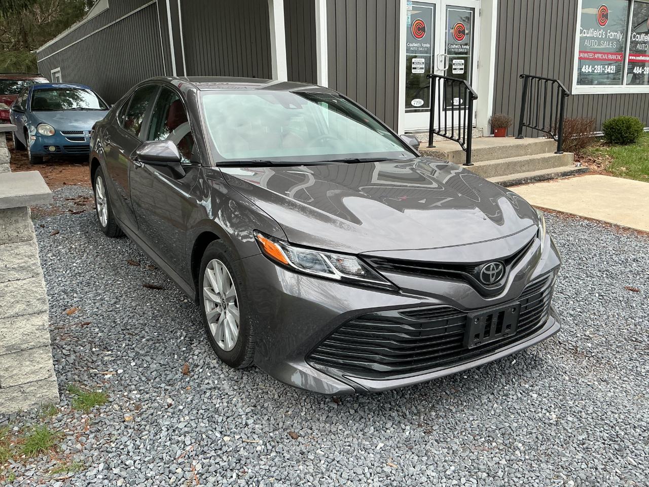 Toyota Camry LE Auto (Natl) 2020