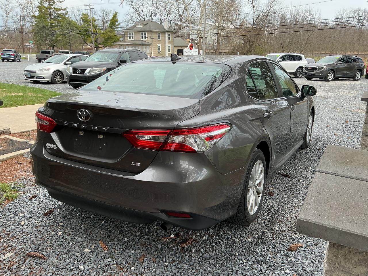 Toyota Camry LE Auto (Natl) 2020