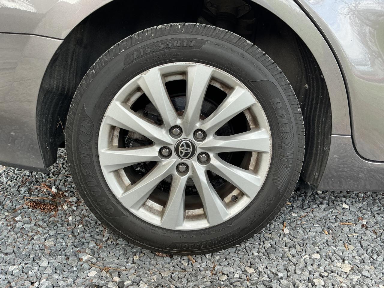 Toyota Camry LE Auto (Natl) 2020