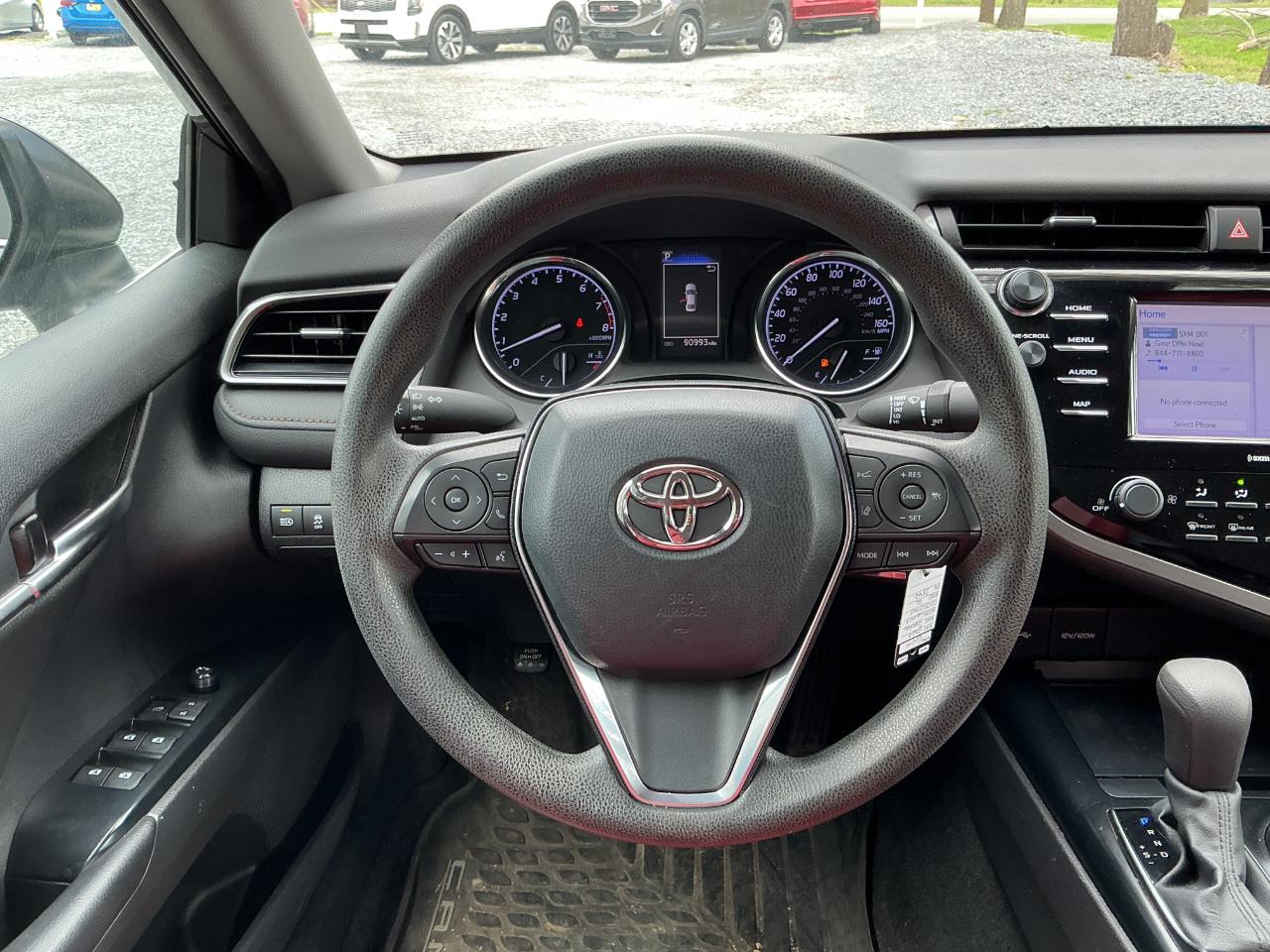 Toyota Camry LE Auto (Natl) 2020