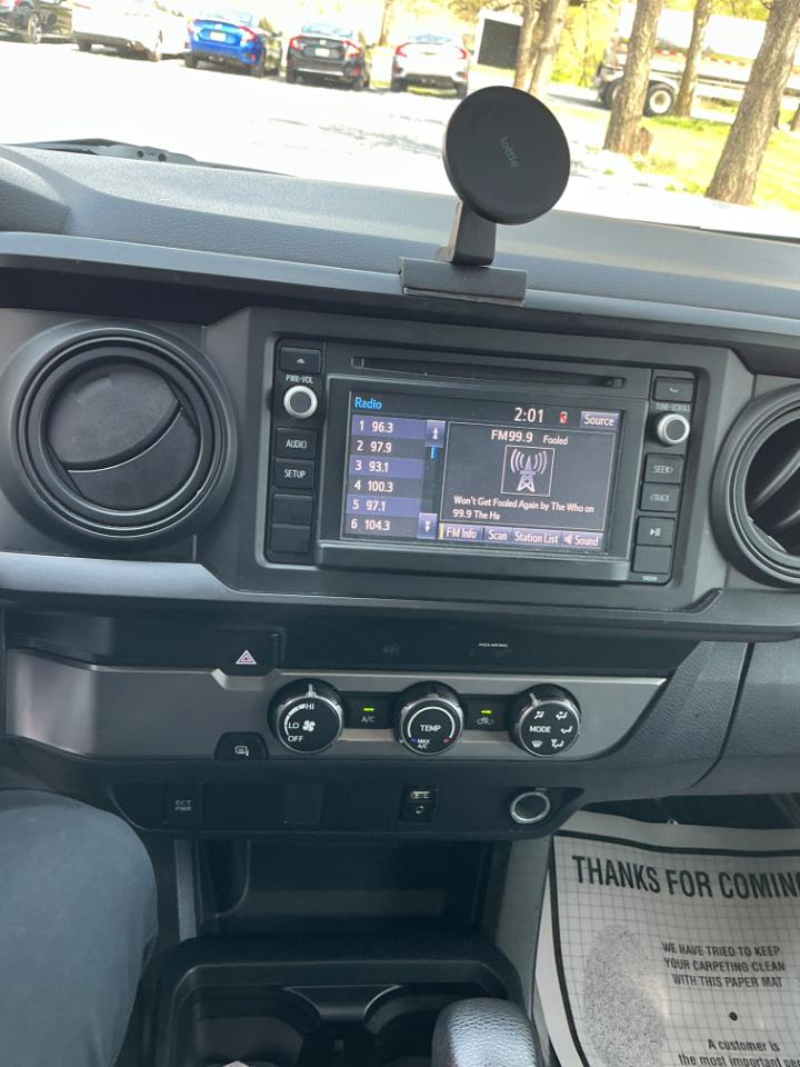 Toyota Tacoma 2WD SR5 Double Cab 5' Bed I4 AT (Natl) 2019