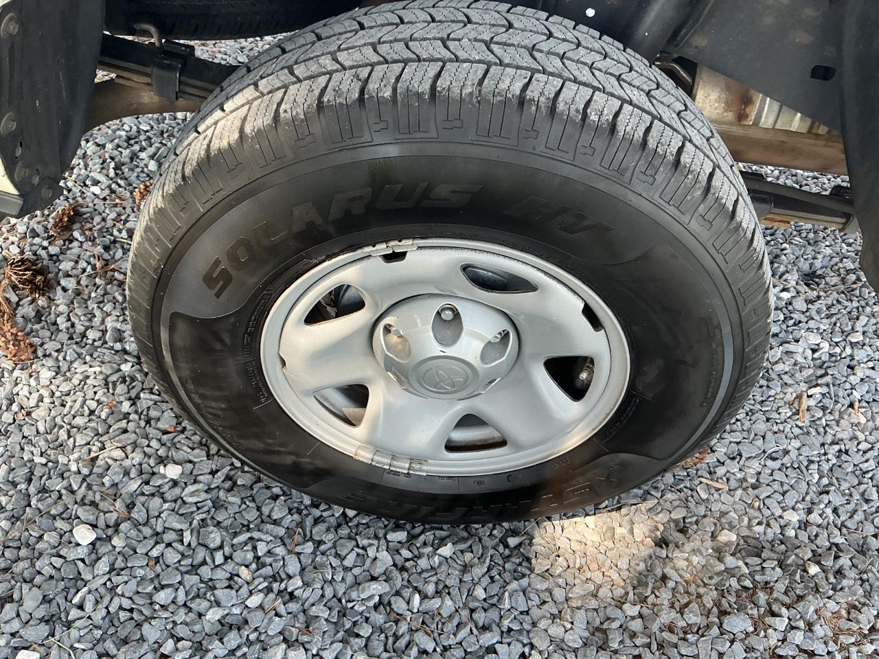 Toyota Tacoma 2WD SR5 Double Cab 5' Bed I4 AT (Natl) 2019