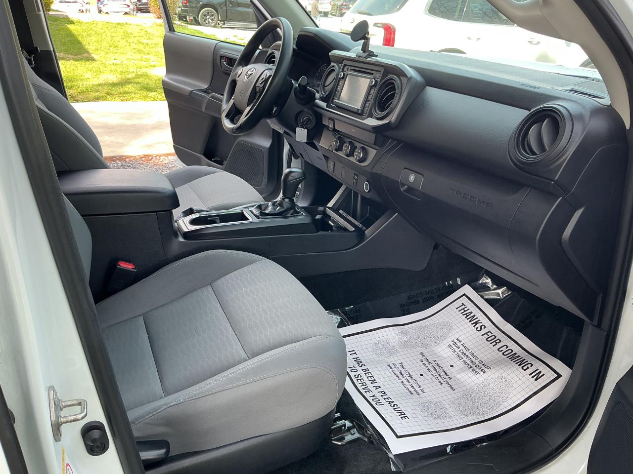 Toyota Tacoma 2WD SR5 Double Cab 5' Bed I4 AT (Natl) 2019