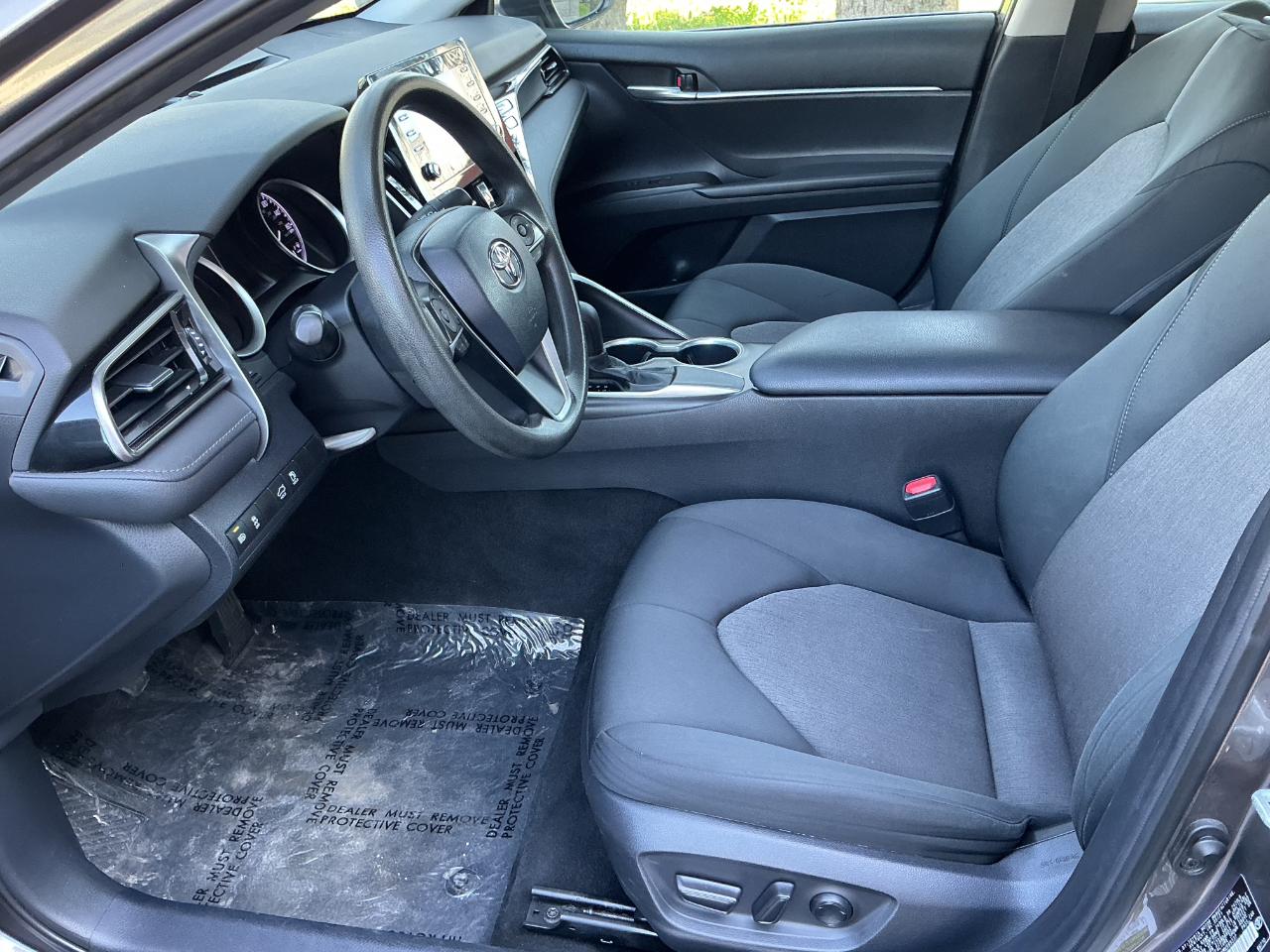 2021 Toyota Camry LE - Photo 10