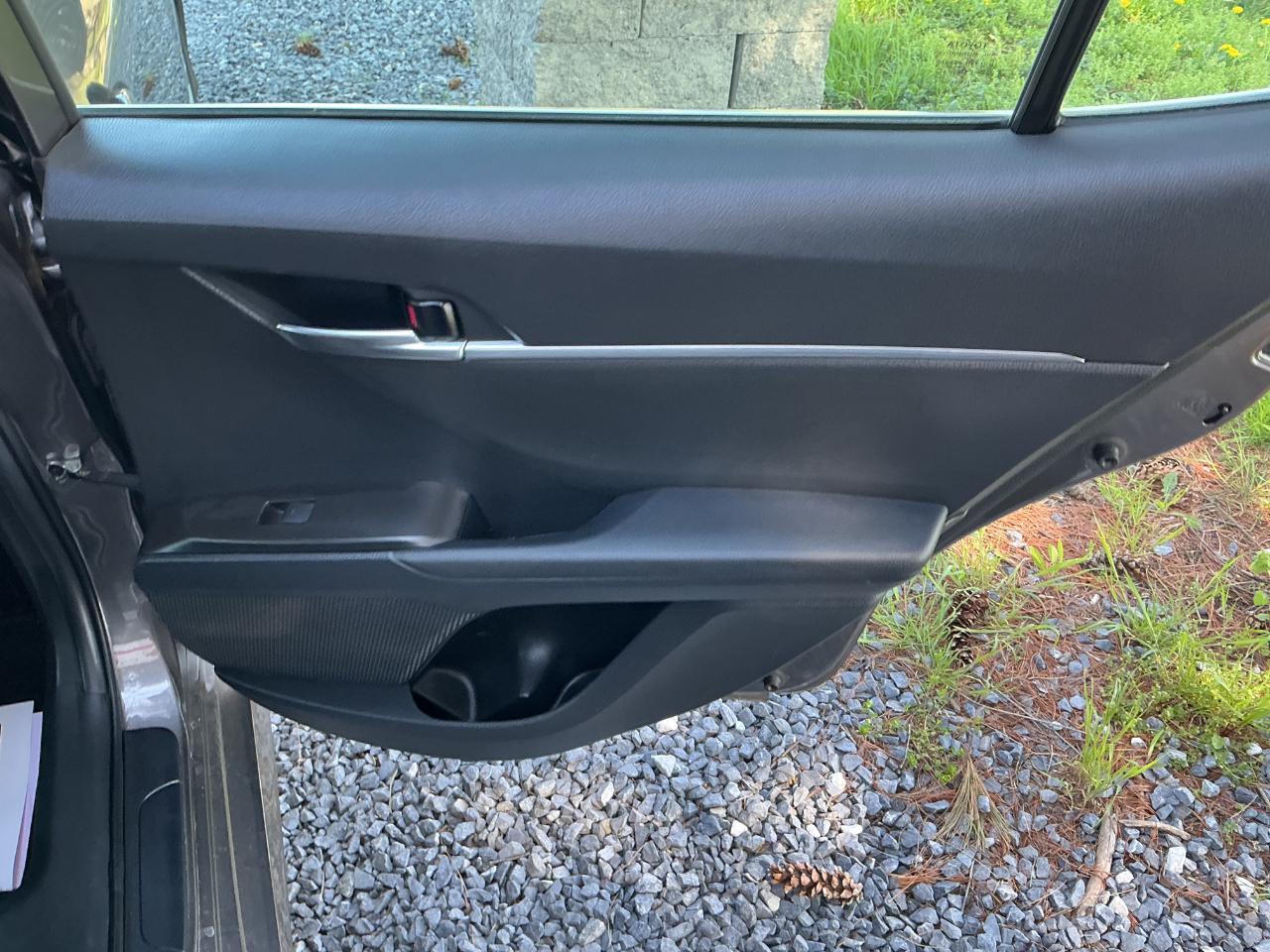 2021 Toyota Camry LE - Photo 20