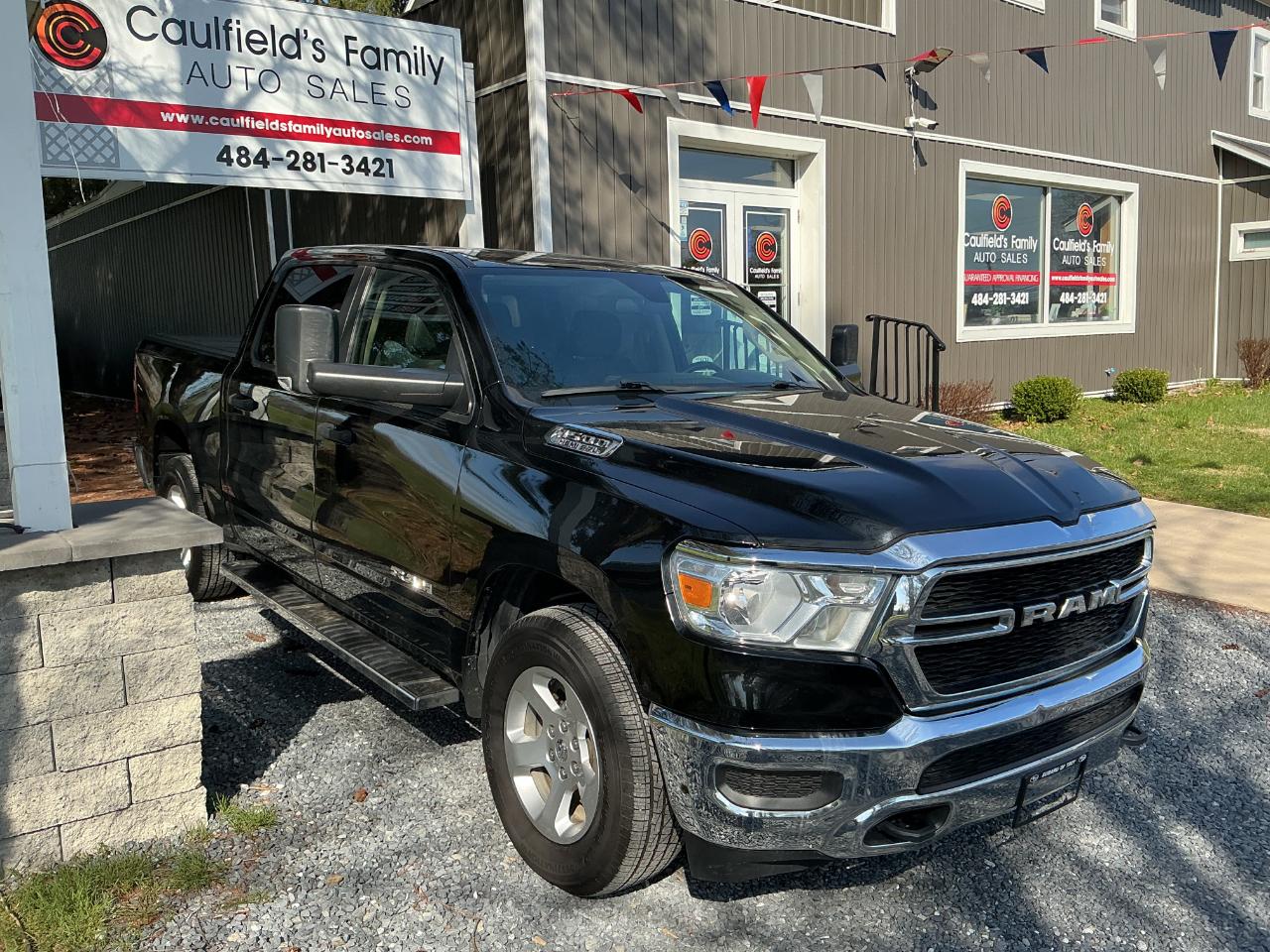RAM 1500 Tradesman 4x4 Crew Cab 5'7" Box 2019