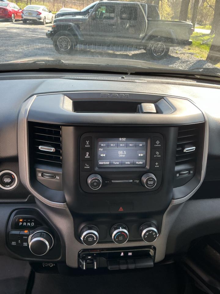 RAM 1500 Tradesman 4x4 Crew Cab 5'7" Box 2019