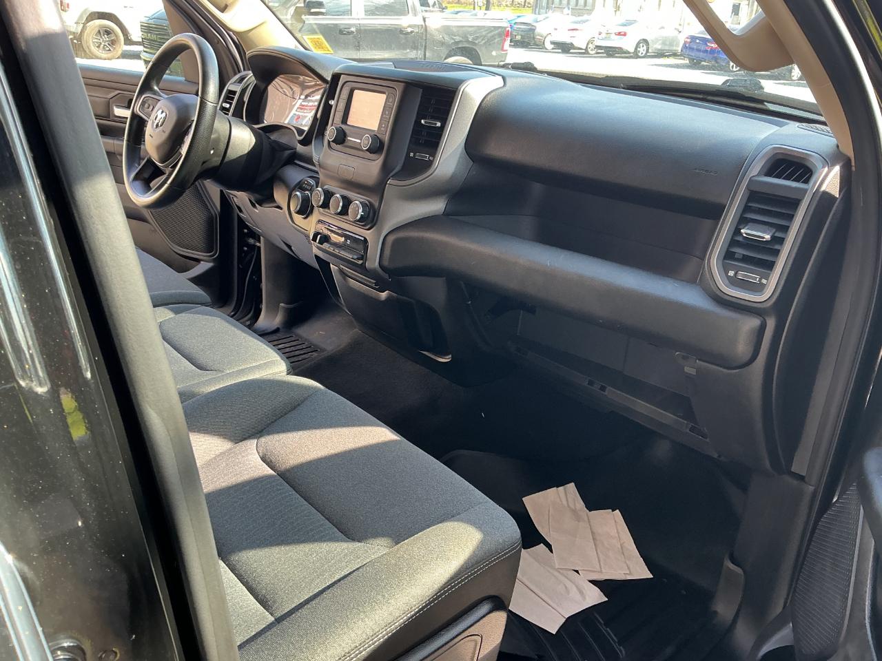 RAM 1500 Tradesman 4x4 Crew Cab 5'7" Box 2019