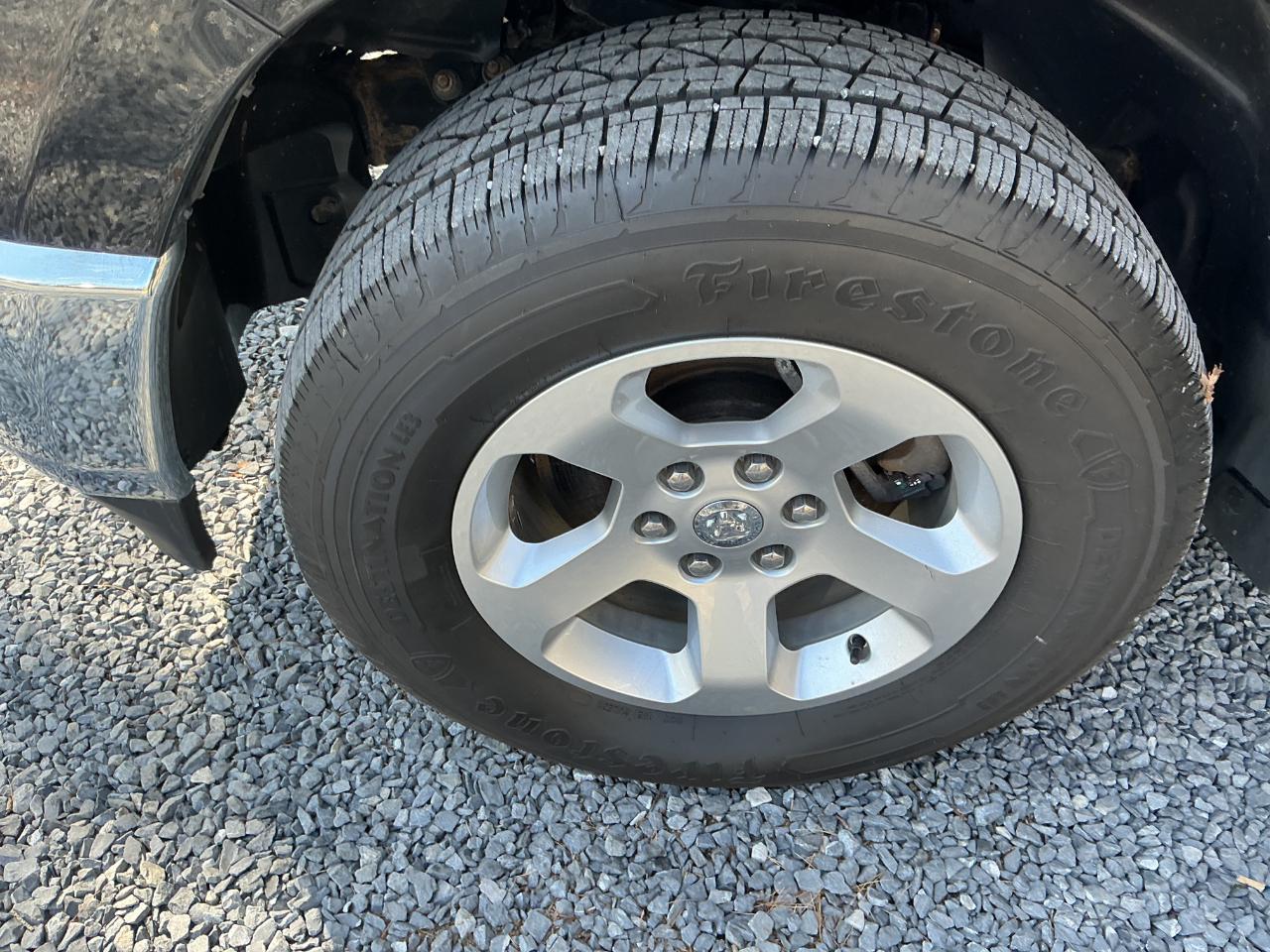 RAM 1500 Tradesman 4x4 Crew Cab 5'7" Box 2019