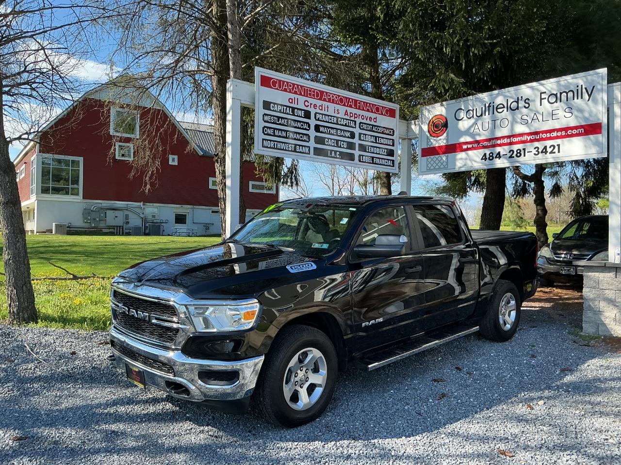 RAM 1500 Tradesman 4x4 Crew Cab 5'7" Box 2019