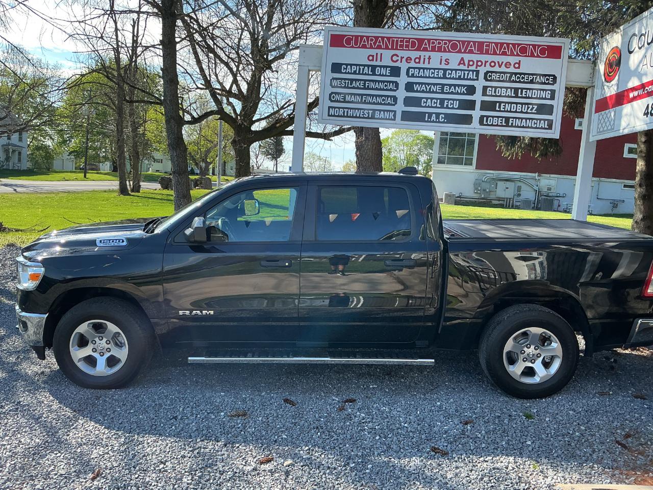 RAM 1500 Tradesman 4x4 Crew Cab 5'7" Box 2019