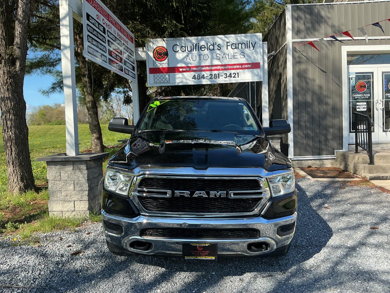 RAM 1500 Tradesman 4x4 Crew Cab 5'7" Box 2019