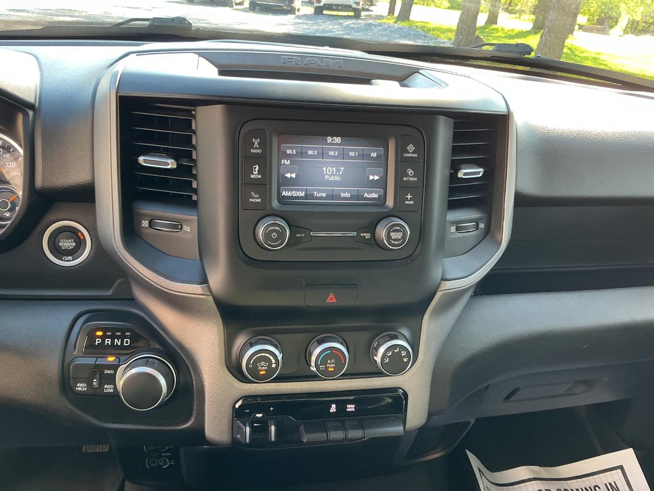 RAM 1500 Tradesman 4x4 Crew Cab 5'7" Box 2019