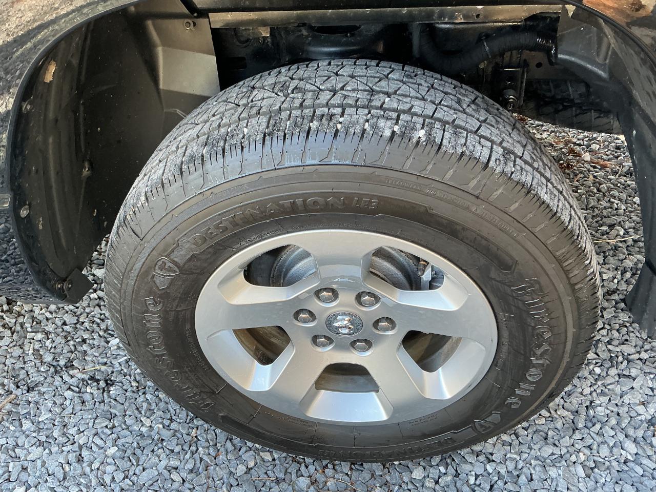 RAM 1500 Tradesman 4x4 Crew Cab 5'7" Box 2019