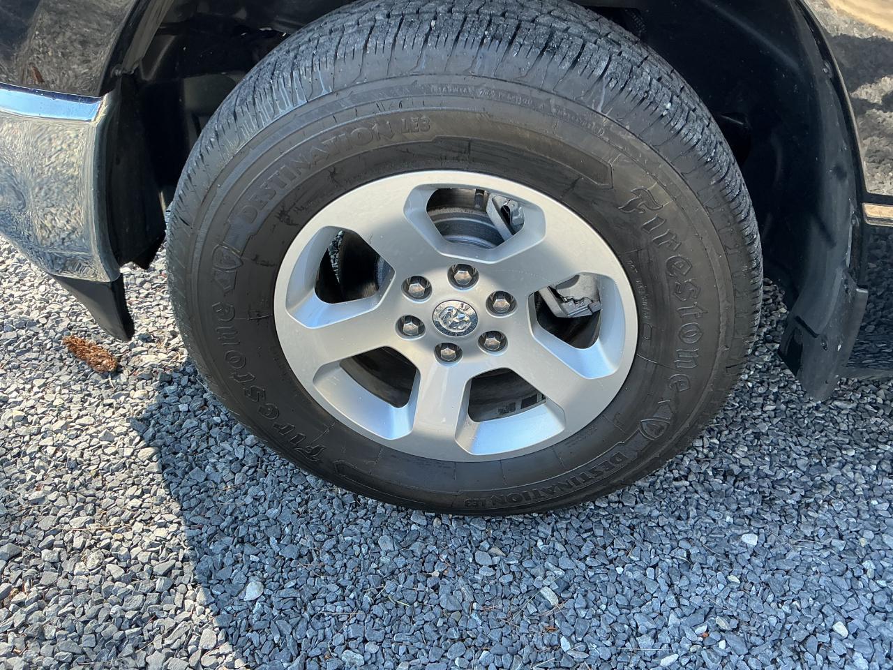 RAM 1500 Tradesman 4x4 Crew Cab 5'7" Box 2019