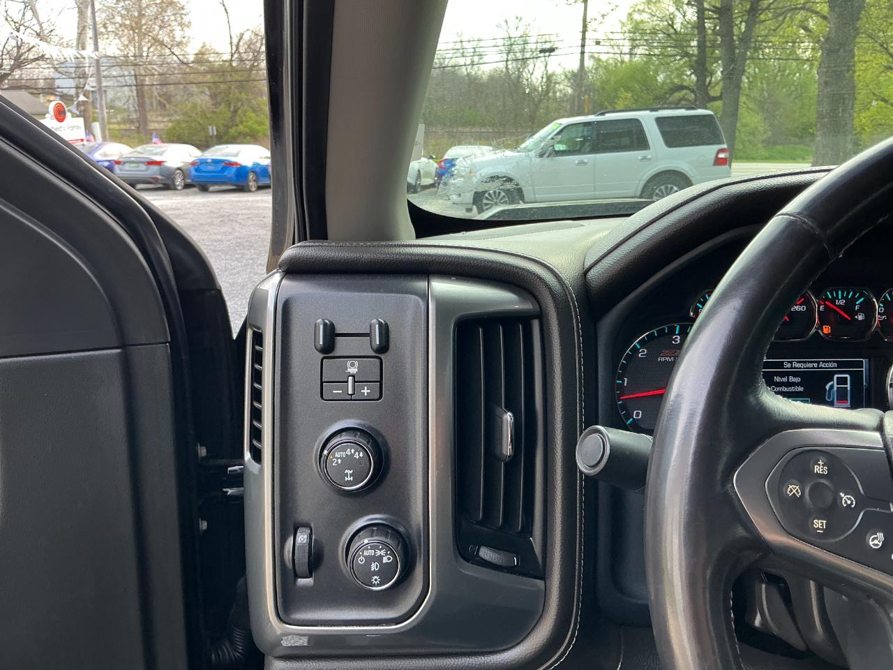 Chevrolet Silverado 1500 LTZ Z71 Crew Cab 4WD 2018